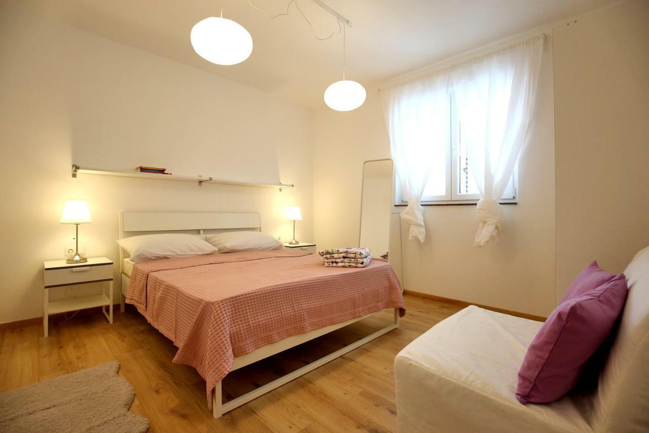 Apartments Ines Murter Eksteriør bilde